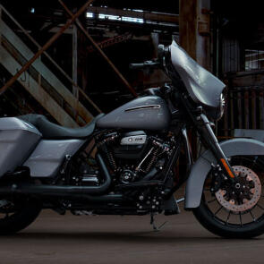 FLHXS 2019 Street Glide® Special thumb 3