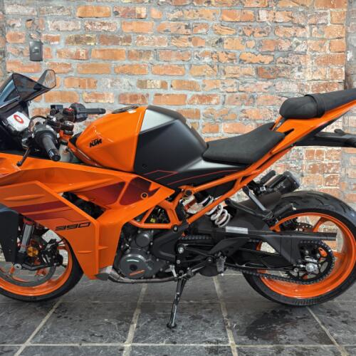 2024 KTM RC 390  thumb 1