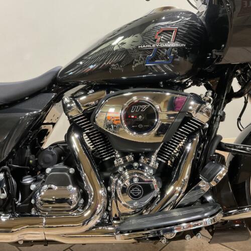 2026 Harley-Davidson® FLTRX Road Glide® Midnight Ember thumb 3