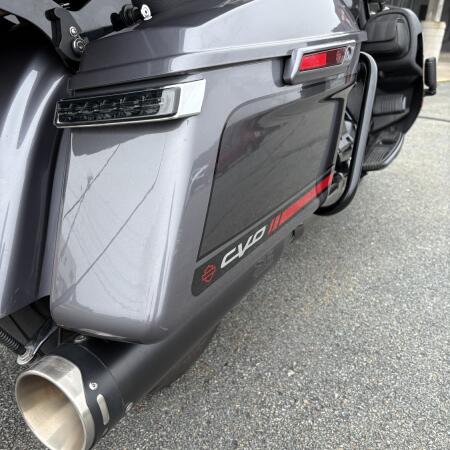 2020 Harley-Davidson® CVO™ Limited thumb 1