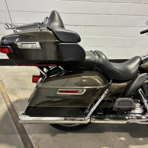 2020 Harley-Davidson® Road Glide® Limited River Rock Gray/Vivid Black FLTRK thumb 0