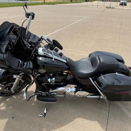 2021 Harley-Davidson® Road Glide® Special Vivid Black thumb 0