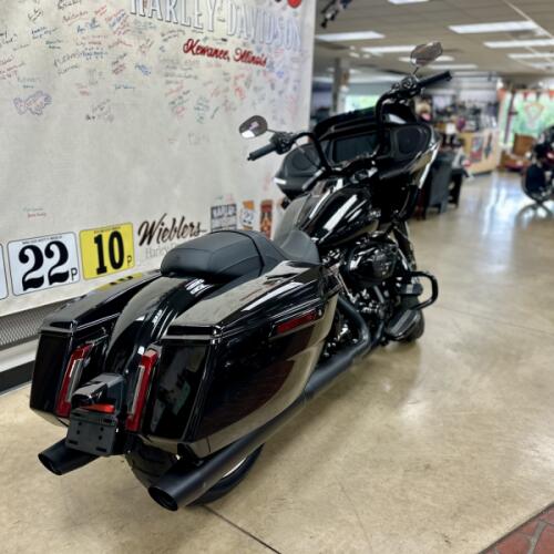 FLTRX 2026 Road Glide® thumb 3