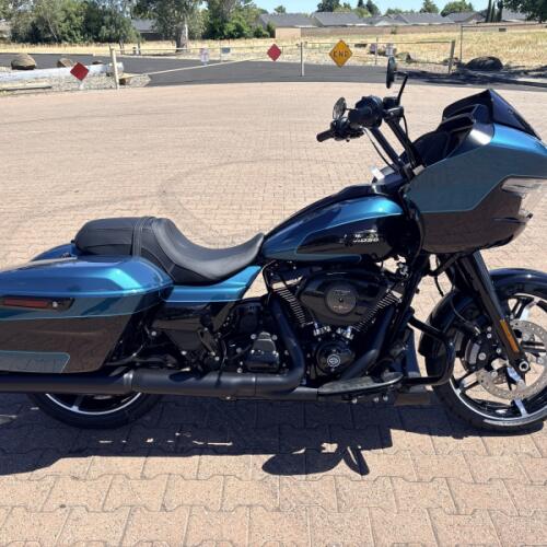 FLTRX 2026 Road Glide® thumb 2