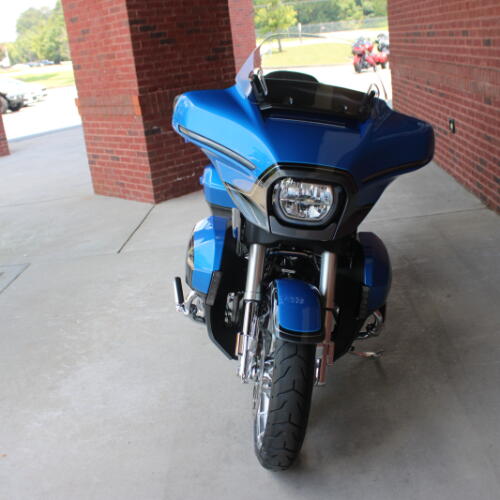 2026 Harley-Davidson® CVO Street Glide Limited Electric Coast CVO Two-Tone thumb 0