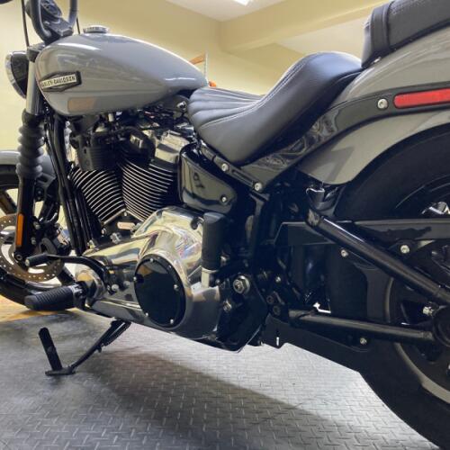 2025 Harley-Davidson® Street Bob® Billiard Gray w/Cast Wheels FXBB thumb 1