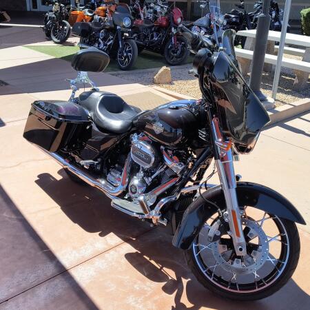 FLHXS 2021 Street Glide® Special thumb 3