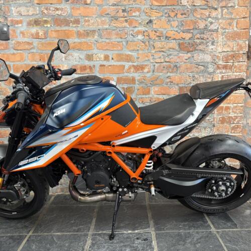 2021 1290 Super Duke RR  thumb 1