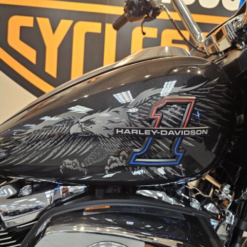 FLTRX 2026 Road Glide® thumb 1