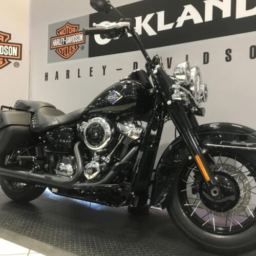 Harley-Davidson® Heritage Classic® 2026 thumb 2