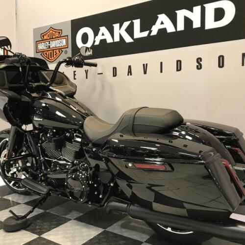 Harley-Davidson® Road Glide® 2026 thumb 2