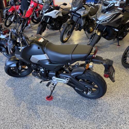 2026 Honda Grom™ MSX125T thumb 1