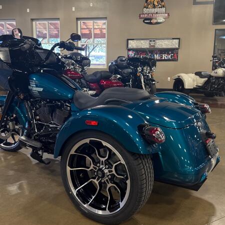 FLTRT 2026 Road Glide 3 thumb 1