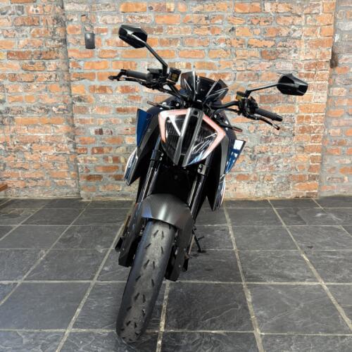 2021 1290 Super Duke RR  thumb 2