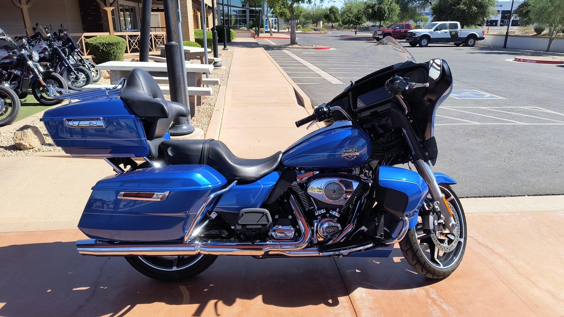 FLHXU 2025 Street Glide™ Ultra