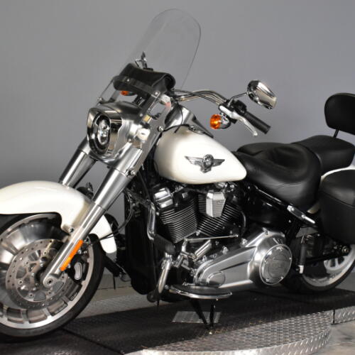 2018 Harley-Davidson® Fat Boy® 114 Bonneville Salt Pearl thumb 0