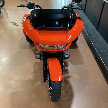 2026 Harley-Davidson® Road Glide 3 FLTRT thumb 1