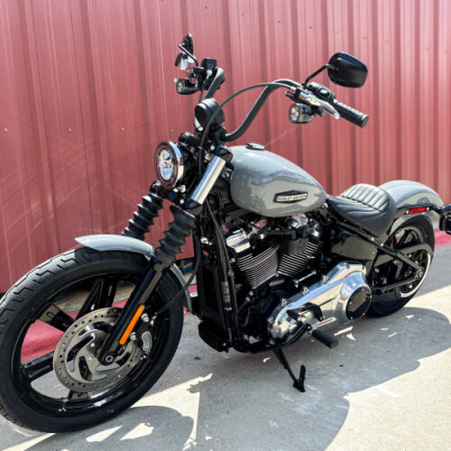 2026 Harley-Davidson® Street Bob® FXBB Dark Billiard Gray Chrome Solo thumb 3