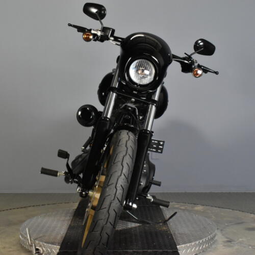 2017 Harley-Davidson® Low Rider® Vivid Black thumb 1