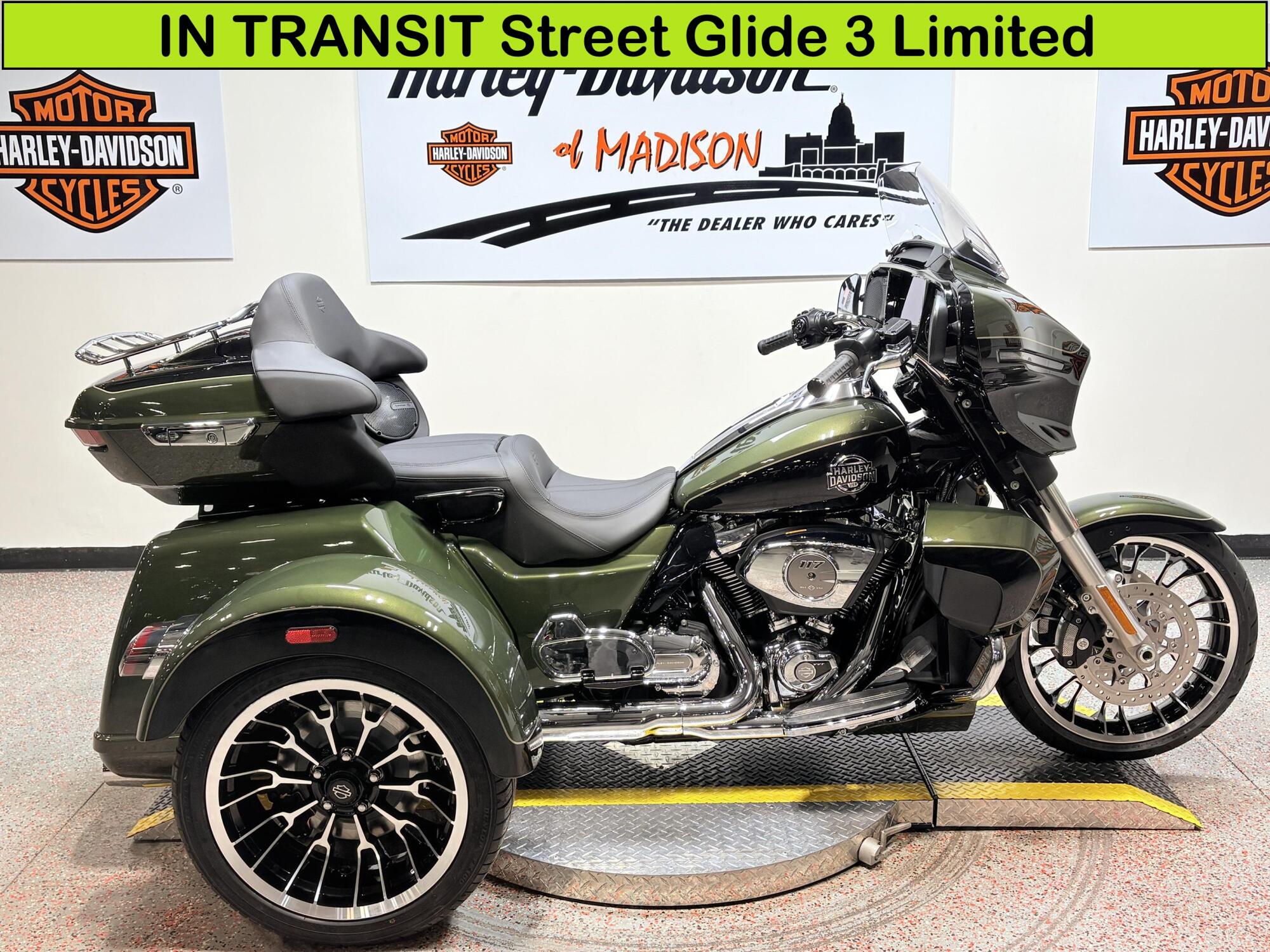 2026 FLHLT Harley-Davidson® Street Glide 3 Limited Olive Steel Metallic / Vivid Black Chrome Trim