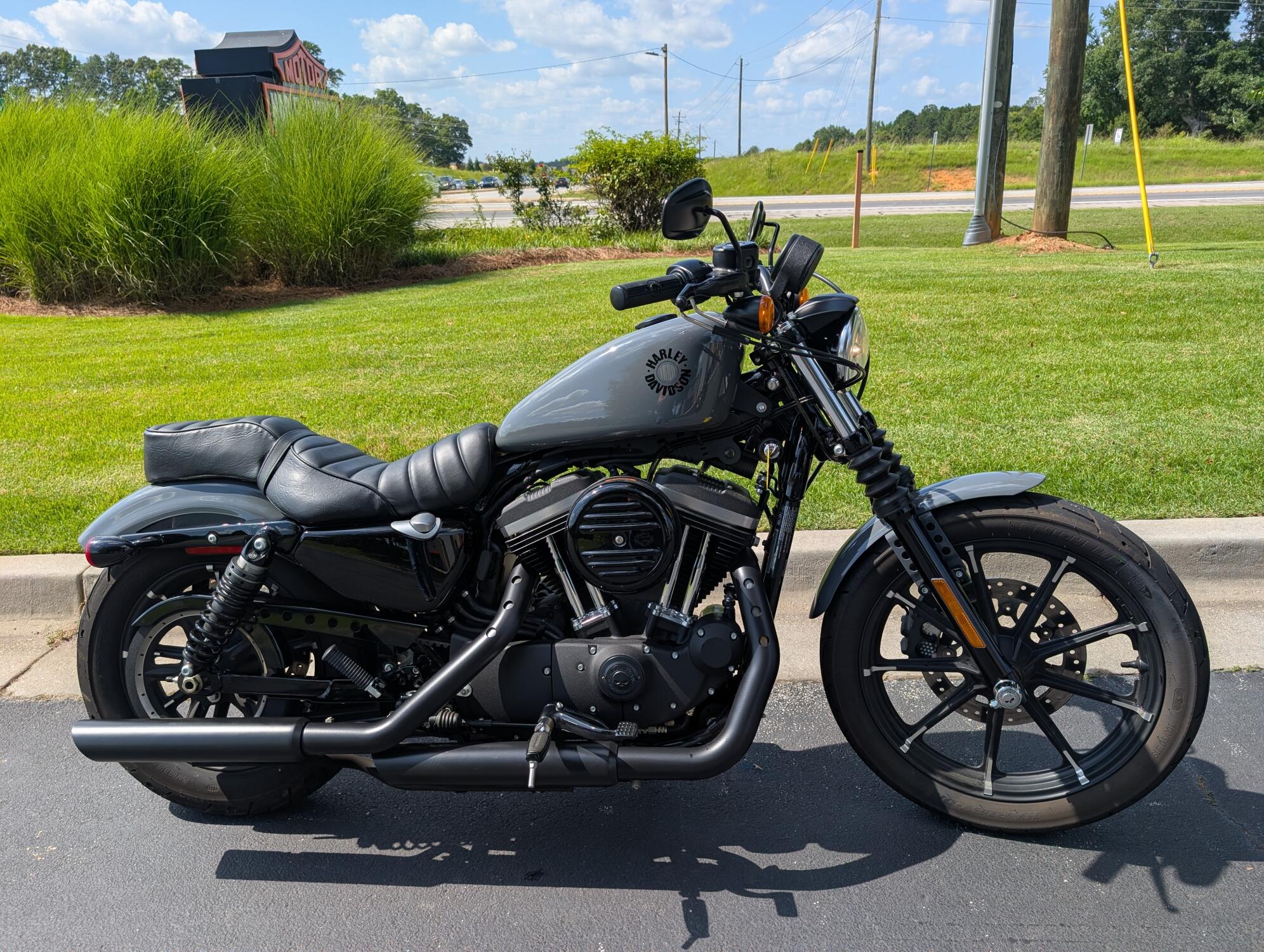 2022 Harley-Davidson® Iron 883™ Gunship Gray