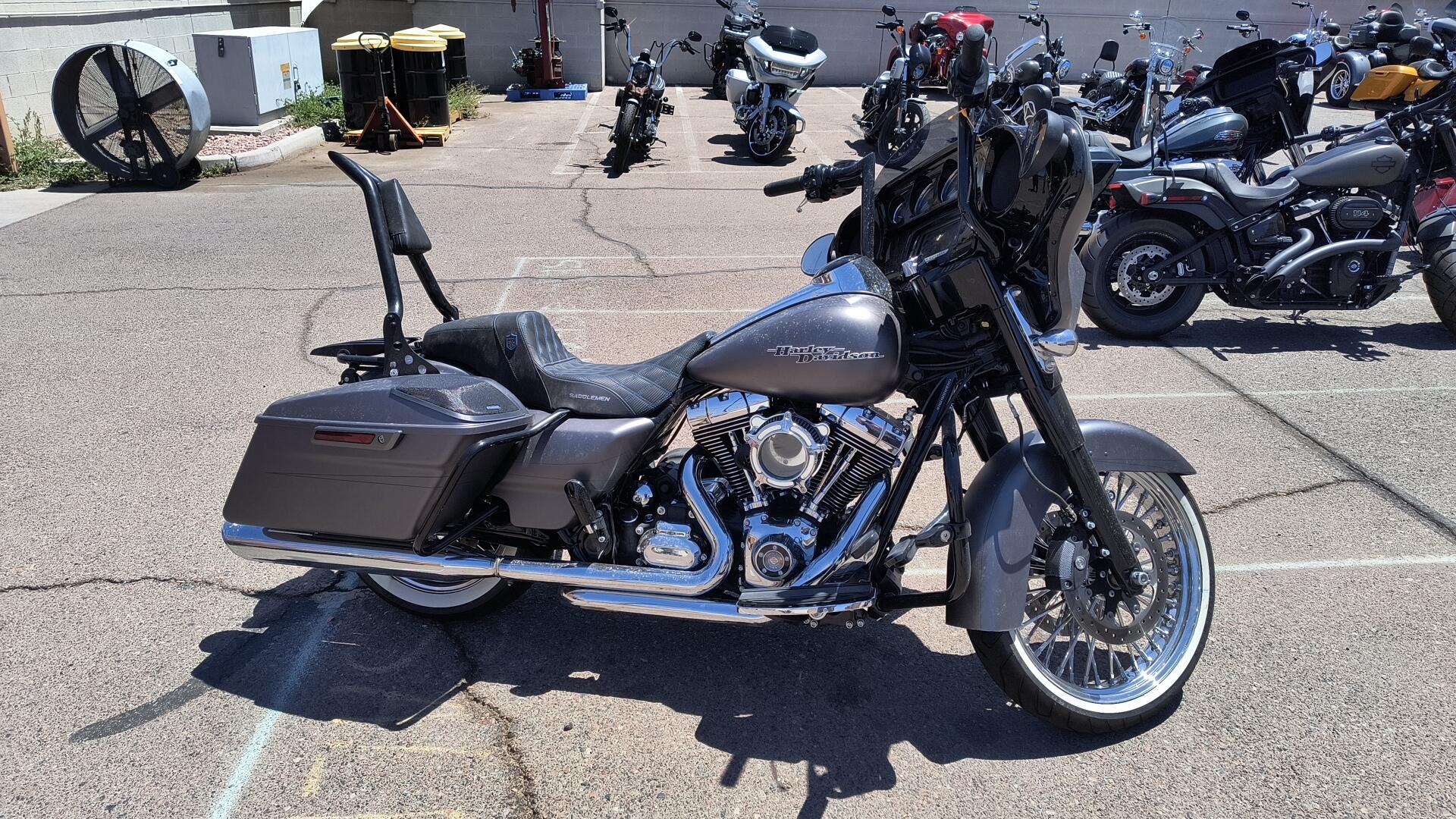 FLHXS 2016 Street Glide® Special