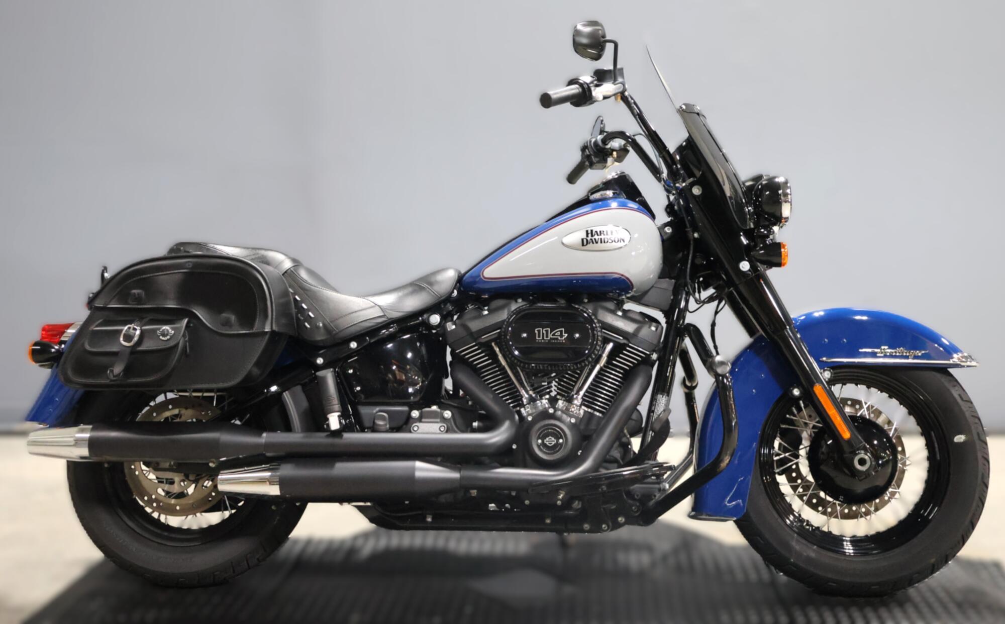 2023 Harley-Davidson® Heritage Classic FLHCS | Rockstar Harley