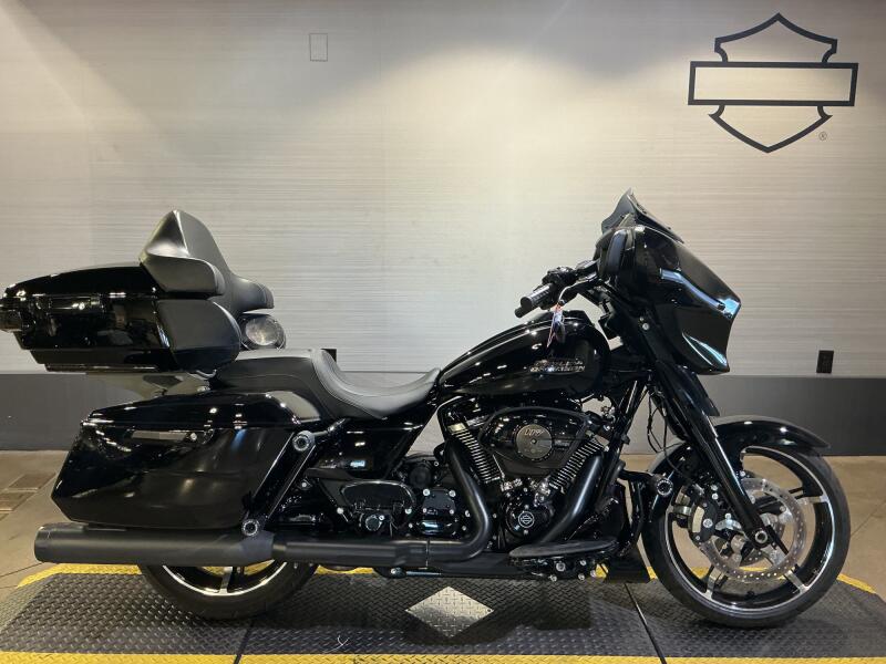 FLHX 2024 Street Glide®