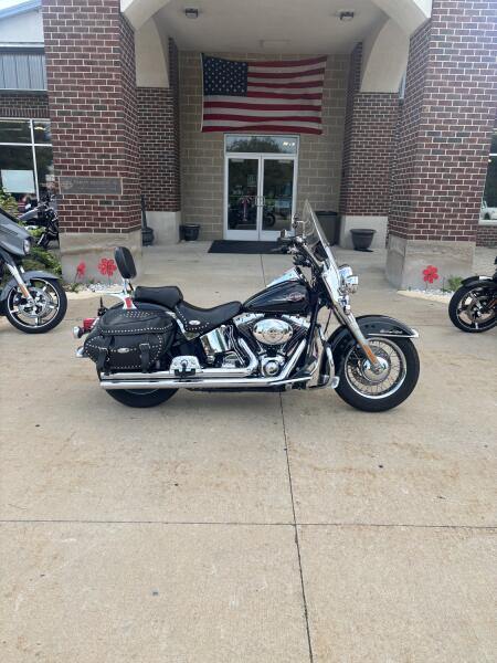 2006 Harley-Davidson® Heritage Softail® Classic Vivid Black