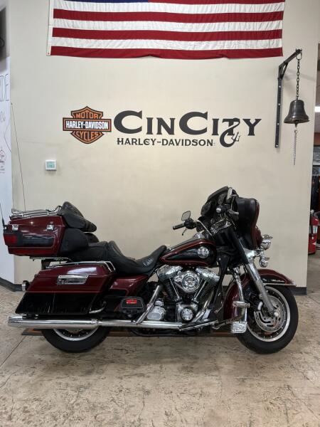 Salvage Title as is FLHTCU 2000 Electra Glide® Ultra Classic®
