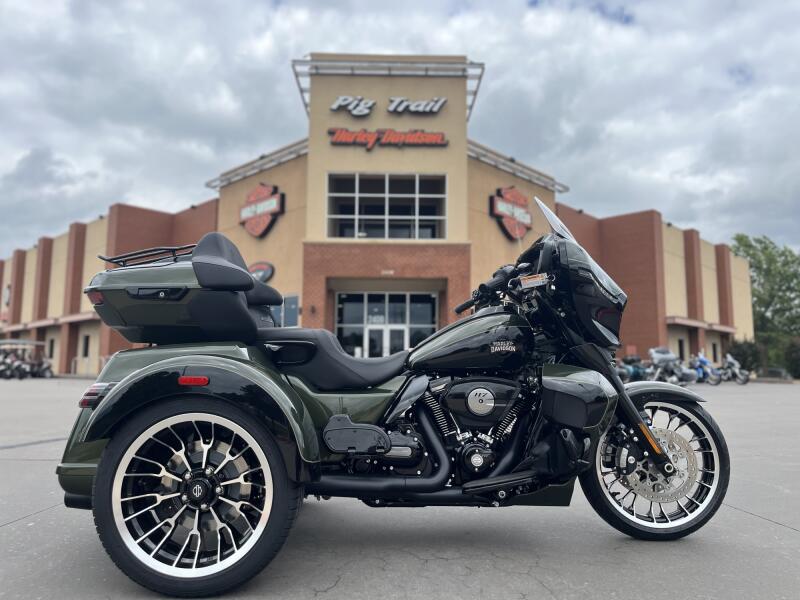2026 Harley-Davidson® FLHLT  Street Glide 3 Limited OLIV STL 