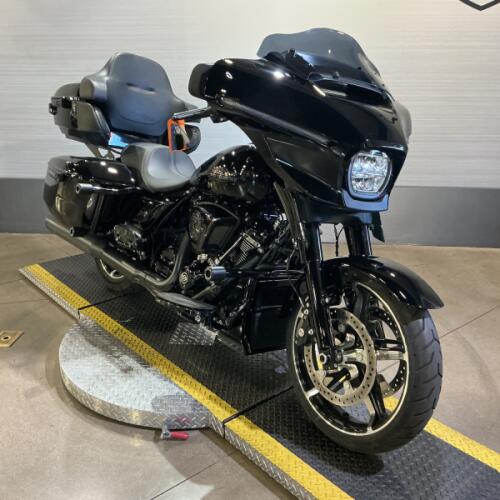 FLHX 2024 Street Glide® thumb 3