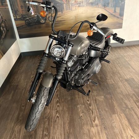 2019 Harley-Davidson® Street Bob® Industrial Gray Denim thumb 0