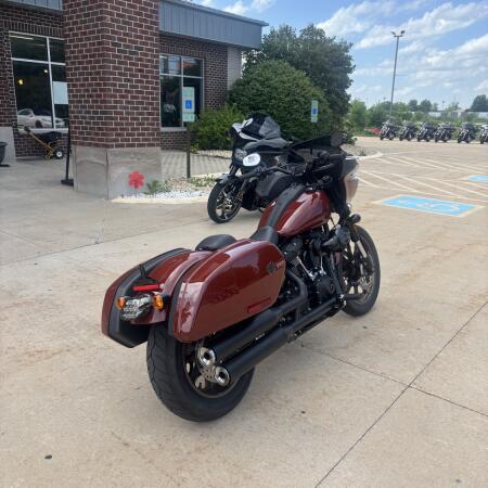 Harley-Davidson® Low Rider™ ST 2024 FXLRST RED ROCK thumb 2