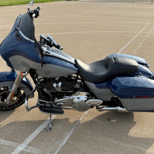 2023 Harley-Davidson® Street Glide® Special Bright Billiard Blue/Billiard Gray thumb 0