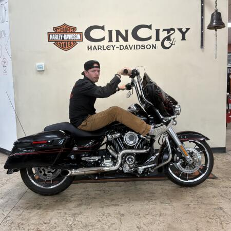 FLHX 2022 Street Glide® thumb 3