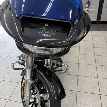 2026 Harley-Davidson® Road Glide® Midnight Ember  thumb 2