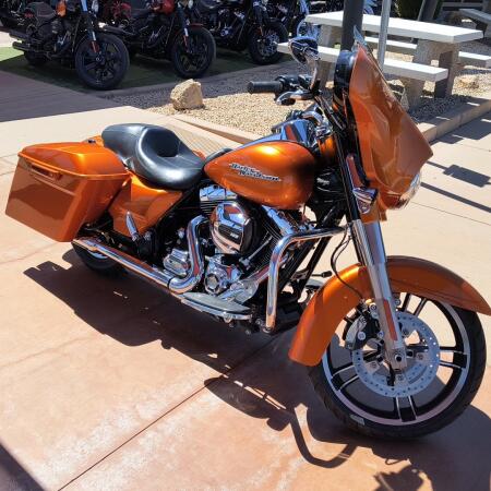 FLHXS 2015 Street Glide® Special thumb 3
