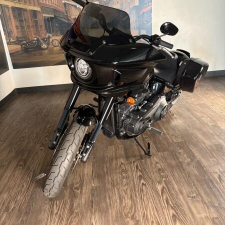 2023 Harley-Davidson® Low Rider® ST Vivid Black thumb 0