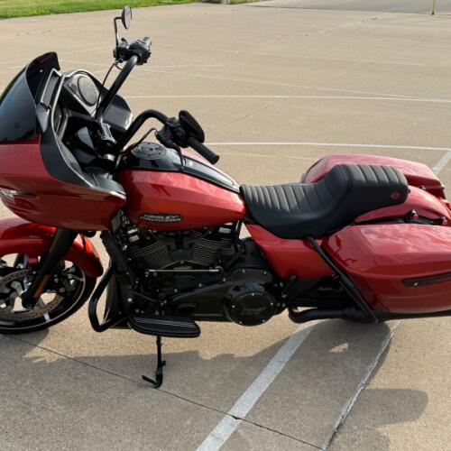 2024 Harley-Davidson® Road Glide® Whiskey Fire - Black Finish thumb 0