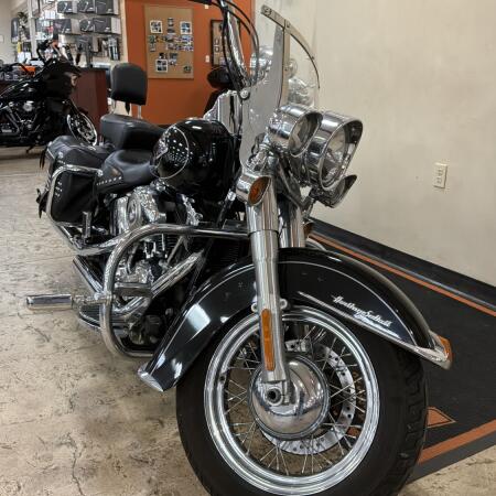 FLSTC 2011 Heritage Softail® Classic thumb 1