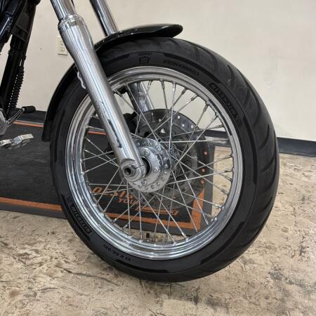 FXDC 2009 Super Glide® Custom thumb 2