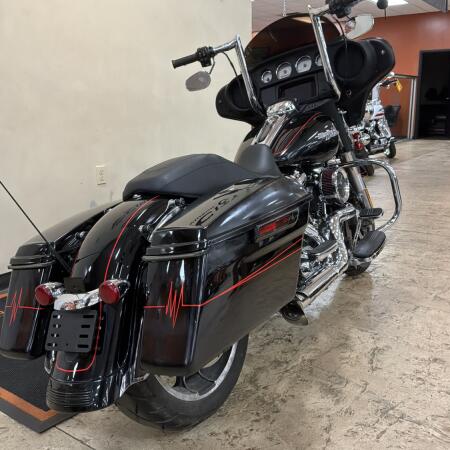 FLHX 2022 Street Glide® thumb 0