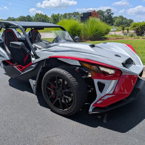2023 Polaris Slingshot® ROUSH® Edition thumb 3
