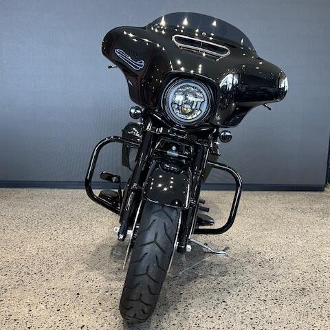 【中古車情報】2018YM FLHXS VIVID BLACK (管理番号：673944) thumb 2