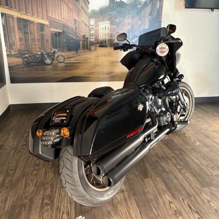 2023 Harley-Davidson® Low Rider® ST Vivid Black thumb 1