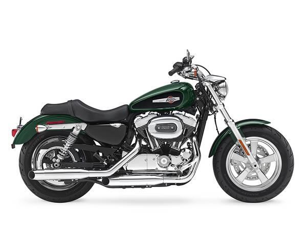 2016 Harley-Davidson® SuperLow® 1200T Two-Tone Deep Jade Pearl/Vivid Black