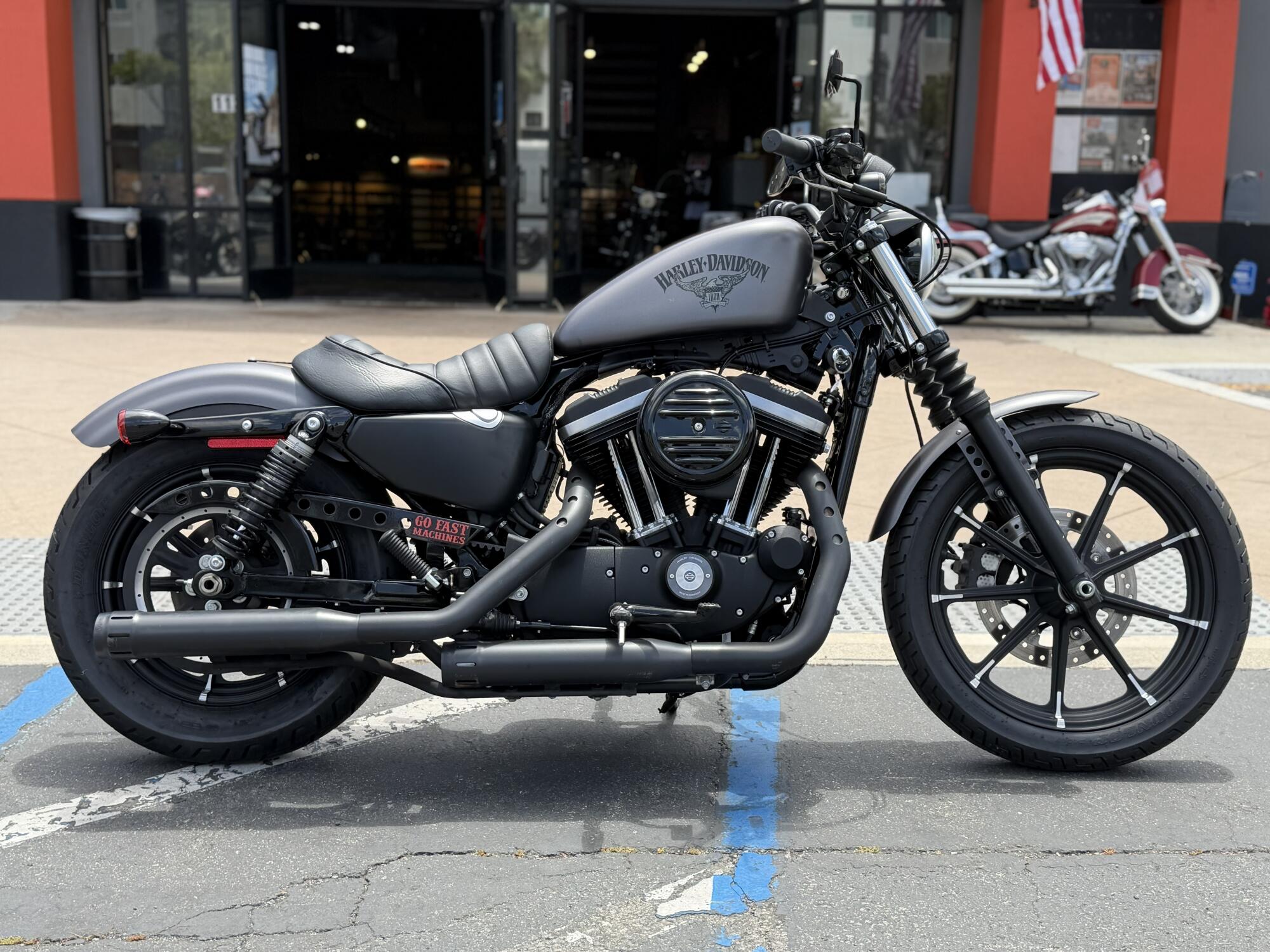 2016 Harley-Davidson® Iron 883™ Charcoal Denim