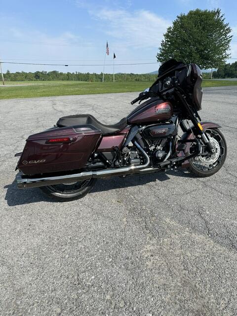 2024 Harley-Davidson® CVO™ Street Glide® Copperhead