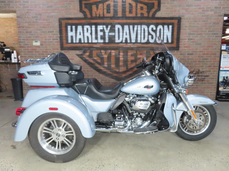 2023 Harley-Davidson® Tri Glide® Ultra FLHTCUTG